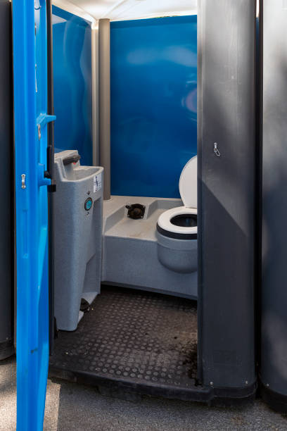 Best Luxury portable toilet rental  in Newpt, OR